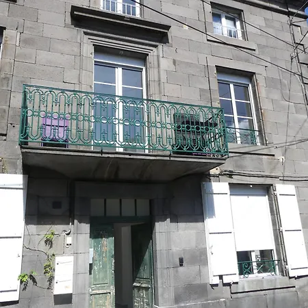 Volovicum - - 1 Lit - 2 Personnes * Volvic